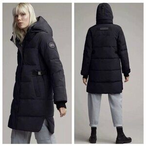 Canada Goose Bennett Black Label WATER RESISTANT 625 FILL POWER DOWN PARKA Small